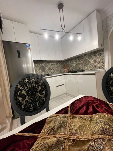 2 otaqlı köhnə tikili - 28 May m. - 70 m² (2)