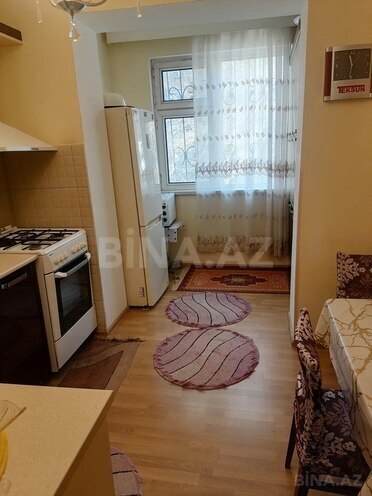 Продаётся 3-комн. вторичка 80 м², м. Низами, photo 1 from 9