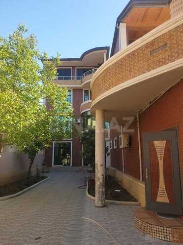 7 otaqlı həyət evi/bağ evi - Əmircan q. - 500 m² (2)