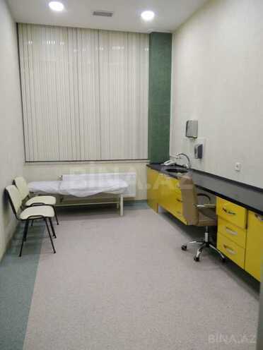 Obyekt - 8 Noyabr m. - 270 m² (24)