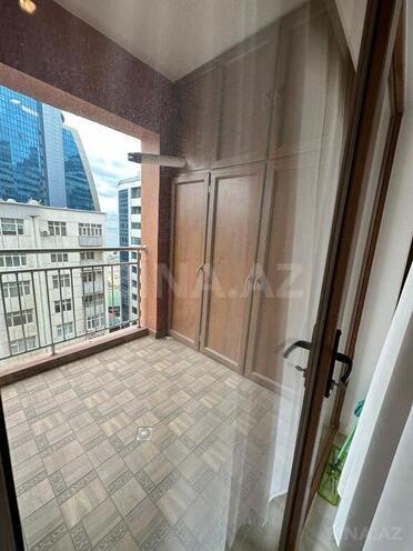 3 otaqlı yeni tikili - Şah İsmayıl Xətai m. - 143 m² (15)