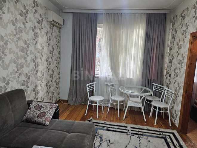 2 otaqlı köhnə tikili - 7-ci mikrorayon q. - 35 m² (4)