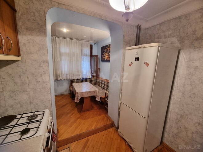 3 otaqlı köhnə tikili - Elmlər Akademiyası m. - 75 m² (6)
