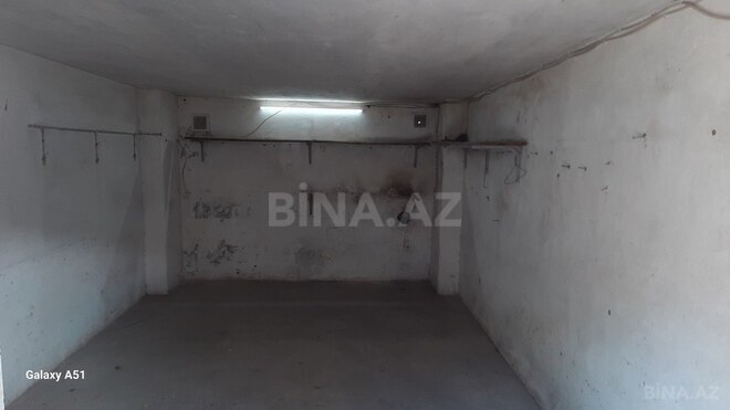 Qaraj - İnşaatçılar m. - 20 m² (10)