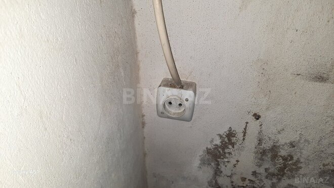 Qaraj - İnşaatçılar m. - 20 m² (8)