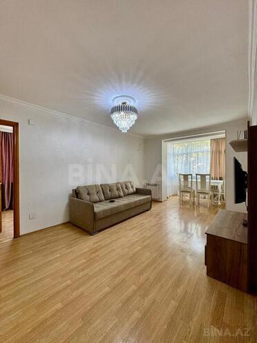 2 otaqlı köhnə tikili - İnşaatçılar m. - 65 m² (1)