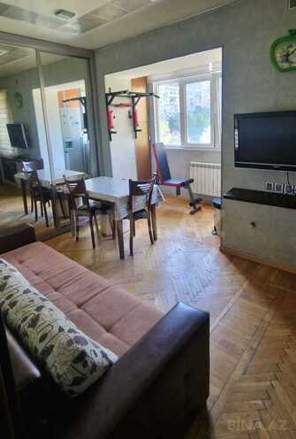 2 otaqlı köhnə tikili - İnşaatçılar m. - 65 m² (12)
