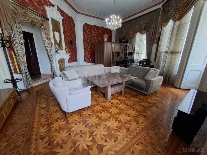 2 otaqlı köhnə tikili - 28 May m. - 76 m² (1)