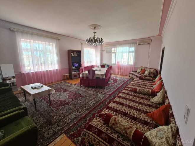 6 otaqlı həyət evi/bağ evi - Novxanı q. - 220 m² (3)