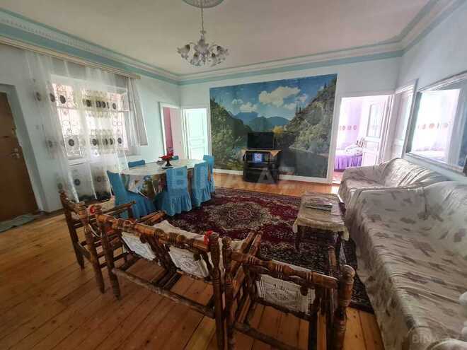 6 otaqlı həyət evi/bağ evi - Novxanı q. - 220 m² (11)