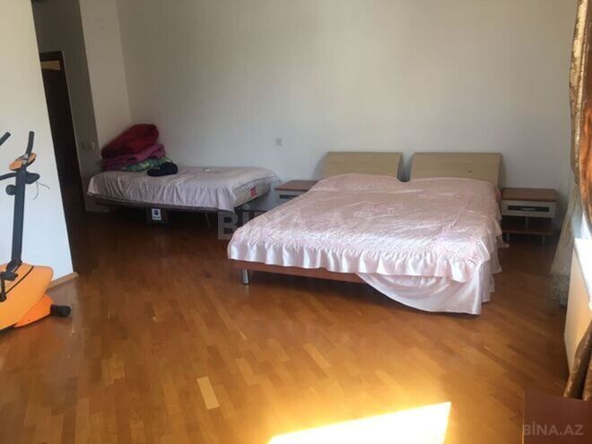 4 otaqlı həyət evi/bağ evi - Novxanı q. - 200 m² (18)