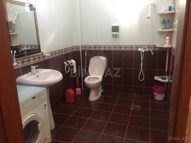 4 otaqlı həyət evi/bağ evi - Novxanı q. - 200 m² (24)