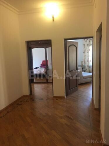 4 otaqlı həyət evi/bağ evi - Novxanı q. - 200 m² (15)