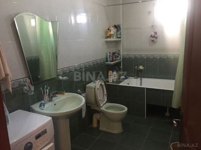 4 otaqlı həyət evi/bağ evi - Novxanı q. - 200 m² (25)