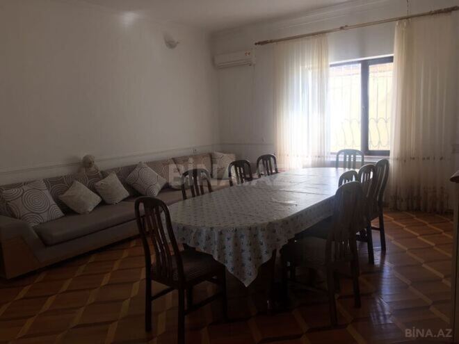4 otaqlı həyət evi/bağ evi - Novxanı q. - 200 m² (10)
