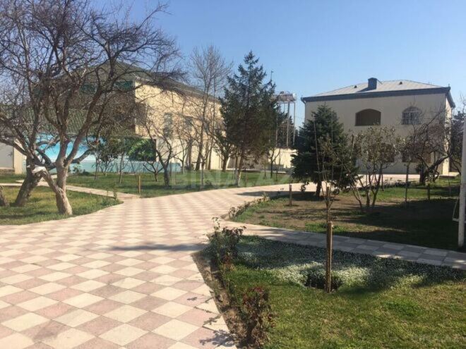 4 otaqlı həyət evi/bağ evi - Novxanı q. - 200 m² (5)
