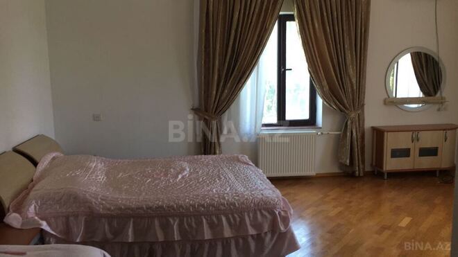 4 otaqlı həyət evi/bağ evi - Novxanı q. - 200 m² (19)