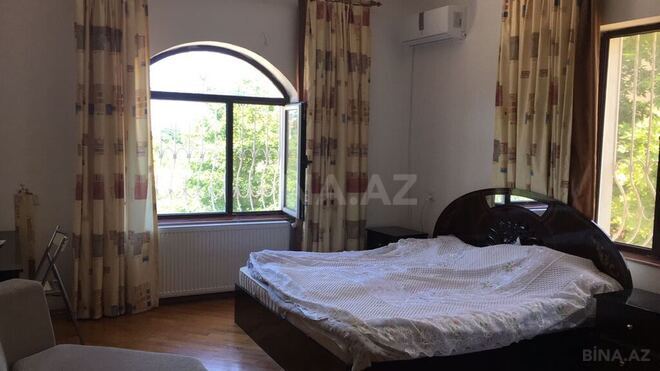 4 otaqlı həyət evi/bağ evi - Novxanı q. - 200 m² (20)