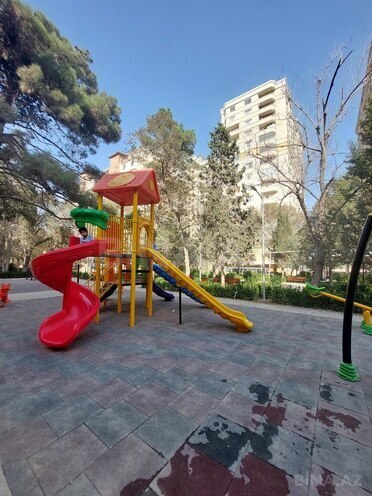 2 otaqlı köhnə tikili - Azadlıq Prospekti m. - 60 m² (19)