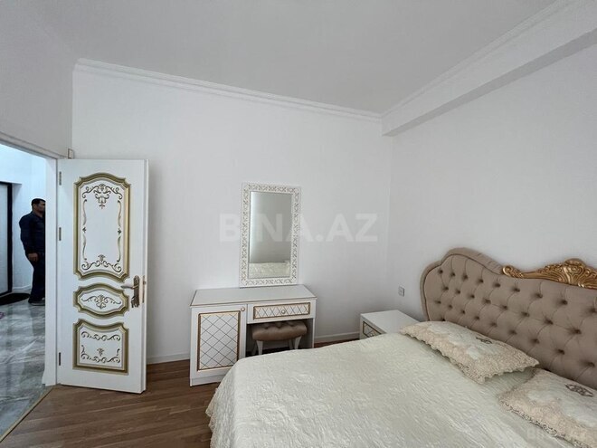 8 otaqlı həyət evi/bağ evi - Buzovna q. - 468 m² (3)