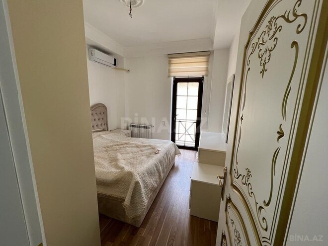 8 otaqlı həyət evi/bağ evi - Buzovna q. - 468 m² (2)