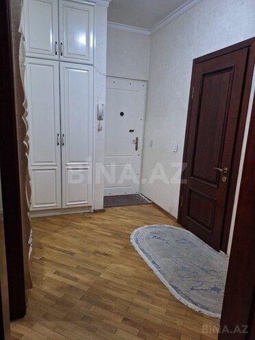 3 otaqlı köhnə tikili - 8-ci mikrorayon q. - 85 m² (8)
