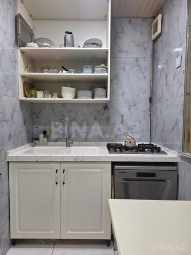3 otaqlı köhnə tikili - 8-ci mikrorayon q. - 85 m² (9)