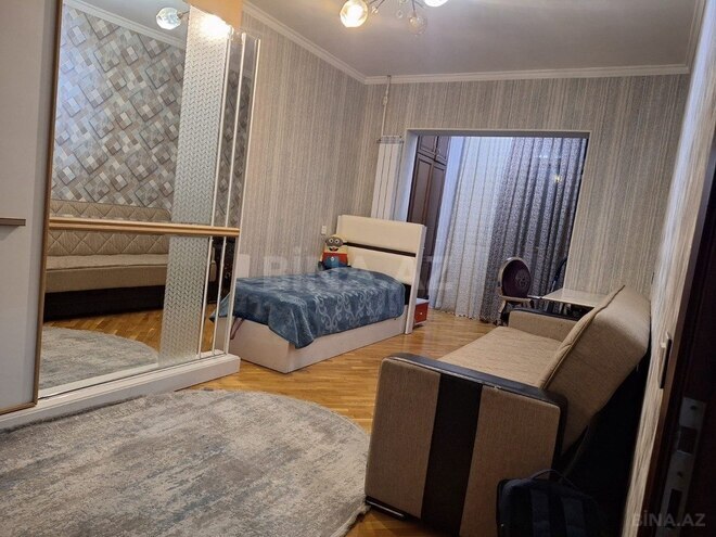 3 otaqlı köhnə tikili - 8-ci mikrorayon q. - 85 m² (5)