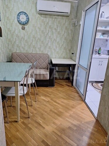 3 otaqlı köhnə tikili - 8-ci mikrorayon q. - 85 m² (7)