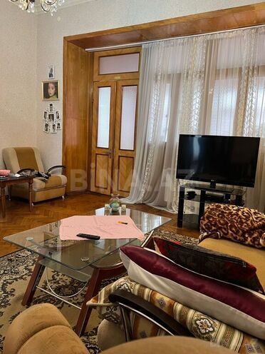 Satılır 5 otaqlı köhnə tikili 170 m², Sahil m., photo 15 from 32