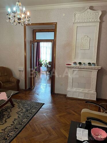 Satılır 5 otaqlı köhnə tikili 170 m², Sahil m., photo 17 from 32