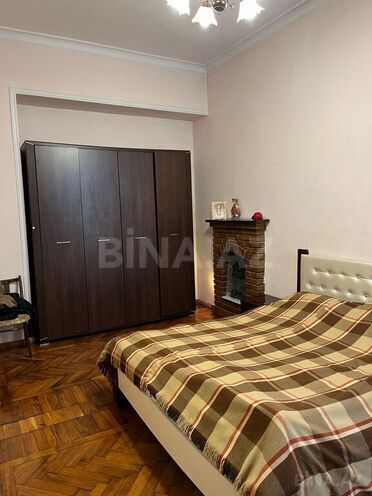 Satılır 5 otaqlı köhnə tikili 170 m², Sahil m., photo 20 from 32