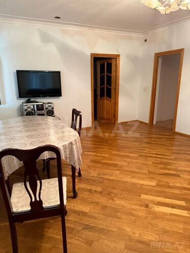 5-комн. дом/дача - пос. Пиршаги - 250 м² (2)