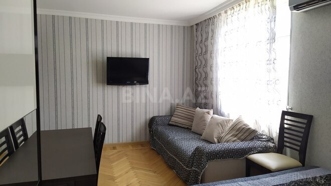 1-комн. вторичка - м. Элмляр Академиясы - 35 м² (10)