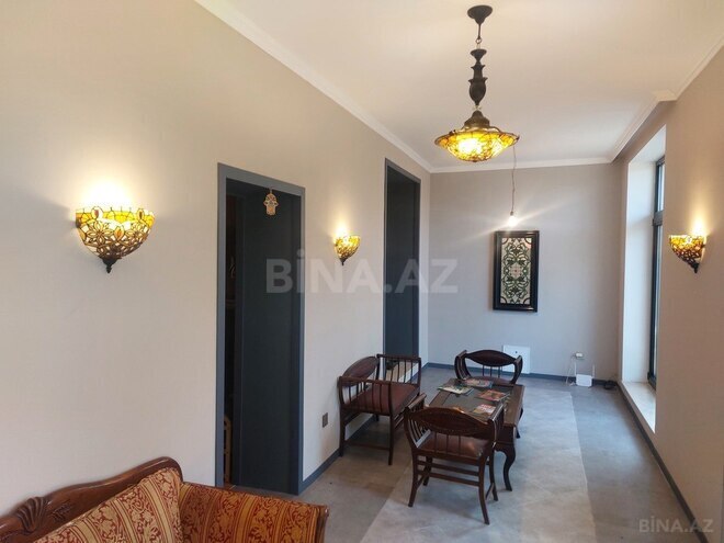 4 otaqlı həyət evi/bağ evi - Şüvəlan q. - 120 m² (25)