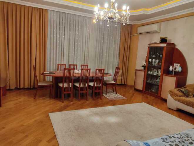 4 otaqlı yeni tikili - Şah İsmayıl Xətai m. - 154 m² (1)