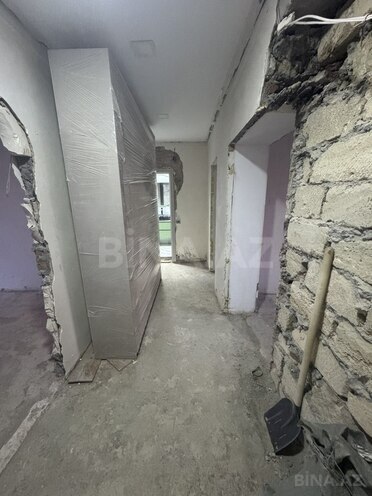 3 otaqlı köhnə tikili - İnşaatçılar m. - 80 m² (11)