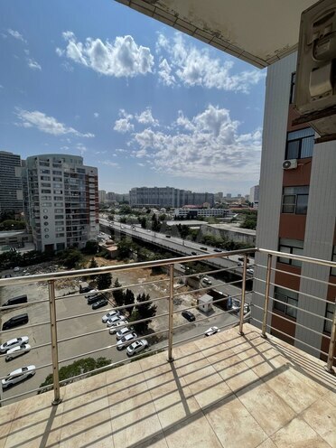 3-комн. новостройка - м. 8 ноября - 105 м² (18)