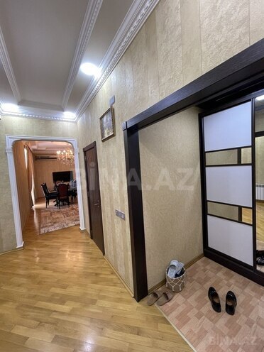 3-комн. новостройка - м. 8 ноября - 105 м² (13)