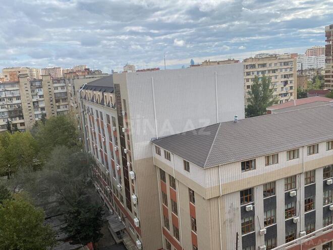 2 otaqlı köhnə tikili - 8-ci mikrorayon q. - 40 m² (7)