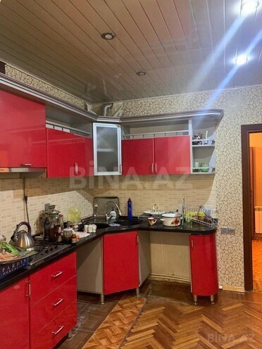 3-комн. вторичка - м. Иншаатчылар - 70 м² (18)