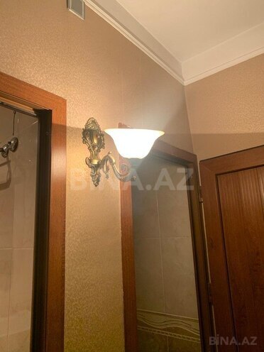 3-комн. вторичка - м. Иншаатчылар - 70 м² (28)