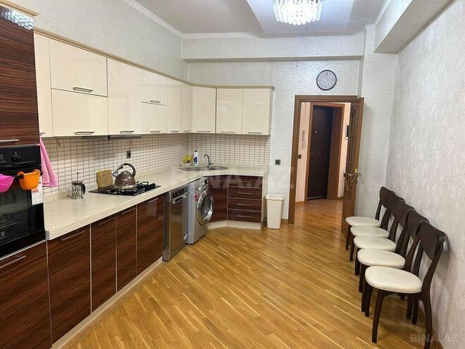 3-комн. новостройка - Ясамальский р. - 126 м² (8)