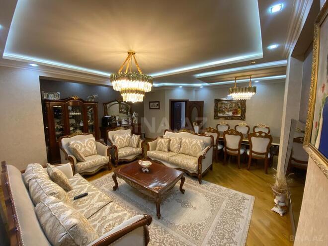 4 otaqlı yeni tikili - İnşaatçılar m. - 147 m² (1)