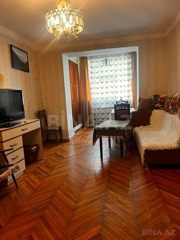 3 otaqlı köhnə tikili - Elmlər Akademiyası m. - 60 m² (1)