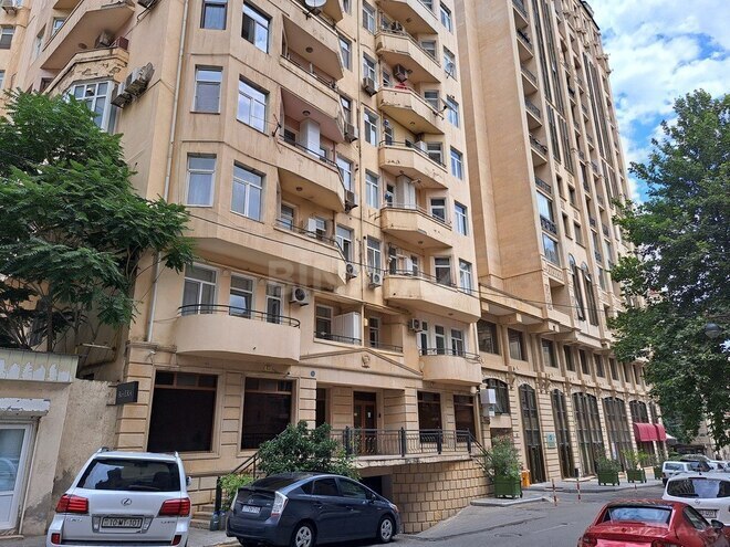 5 otaqlı yeni tikili - İçəri Şəhər m. - 210 m² (1)