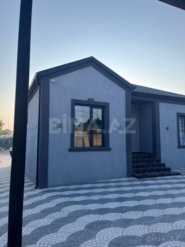 4 otaqlı həyət evi/bağ evi - Novxanı q. - 200 m² (2)