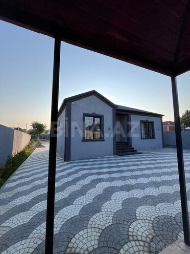 4 otaqlı həyət evi/bağ evi - Novxanı q. - 200 m² (1)
