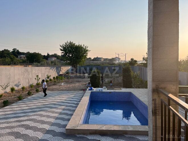 4 otaqlı həyət evi/bağ evi - Novxanı q. - 200 m² (10)