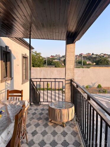 4 otaqlı həyət evi/bağ evi - Novxanı q. - 200 m² (8)